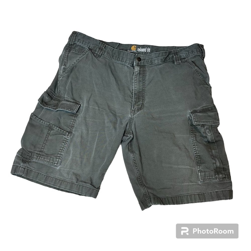 Carhartt Relaxed Fit cargo / carpenter shorts, EUC Size 40